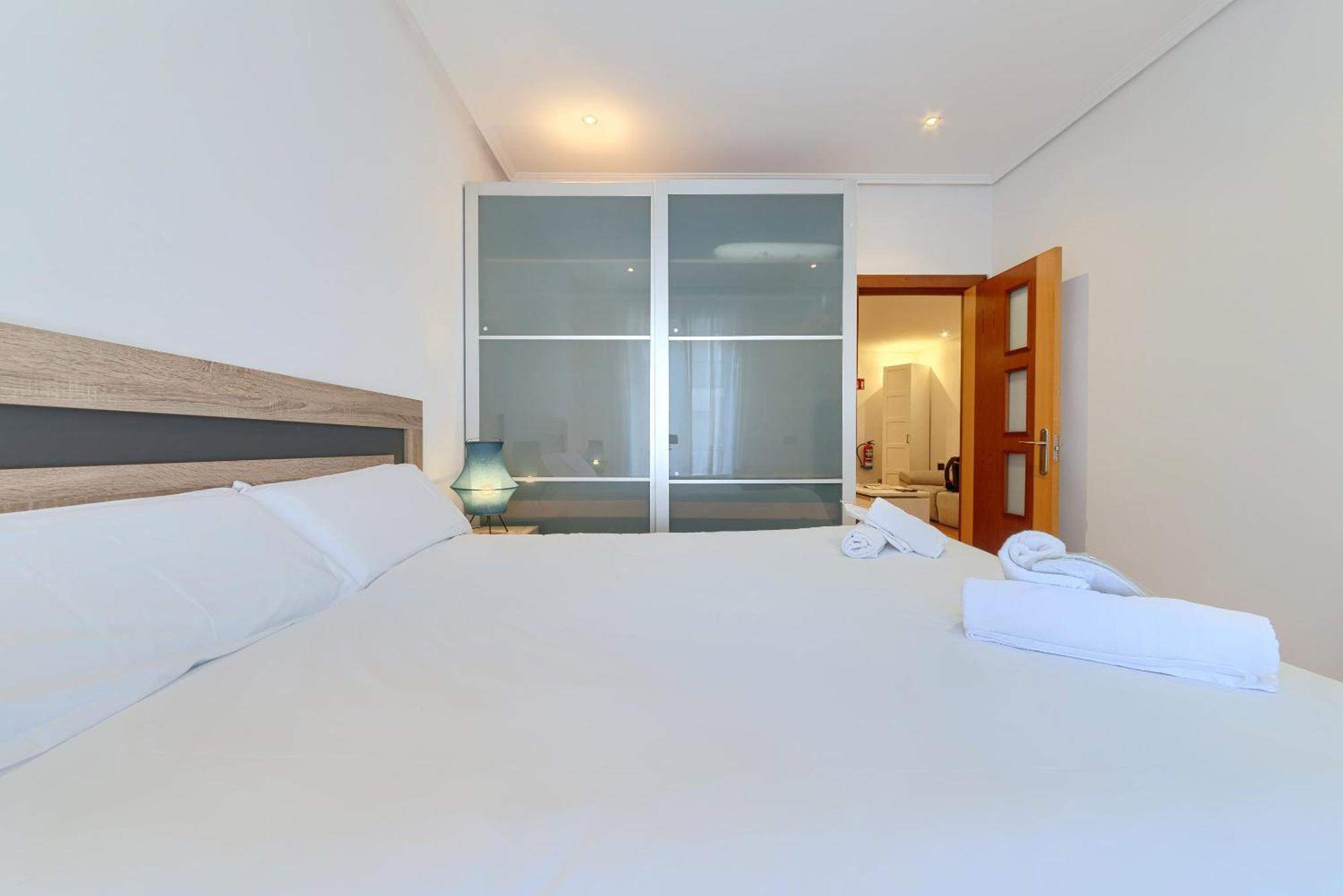 Ayuntamiento Cerca Del Casco Viejo & Parking Appartement *