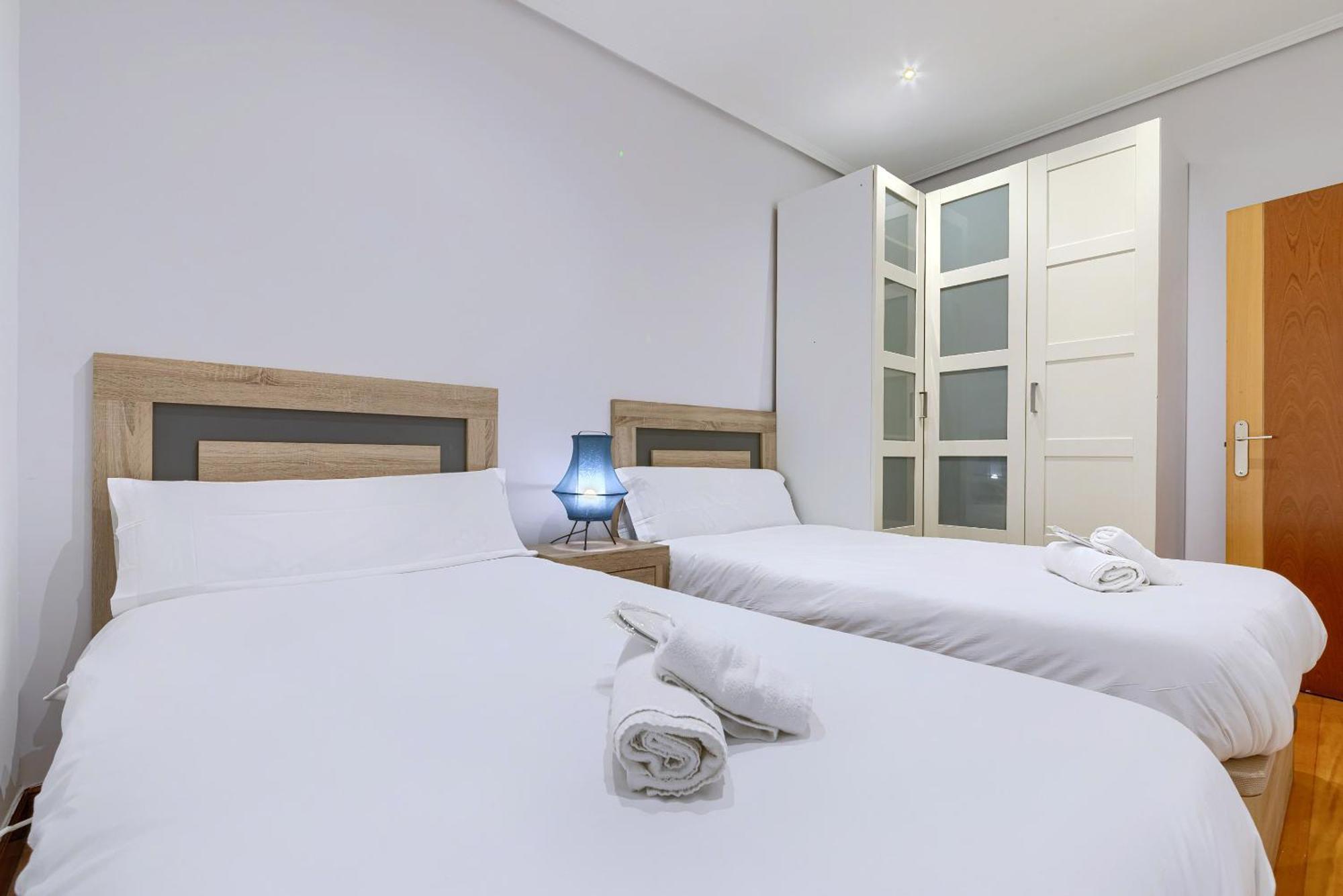Ayuntamiento Cerca Del Casco Viejo & Parking Appartamento Bilbao